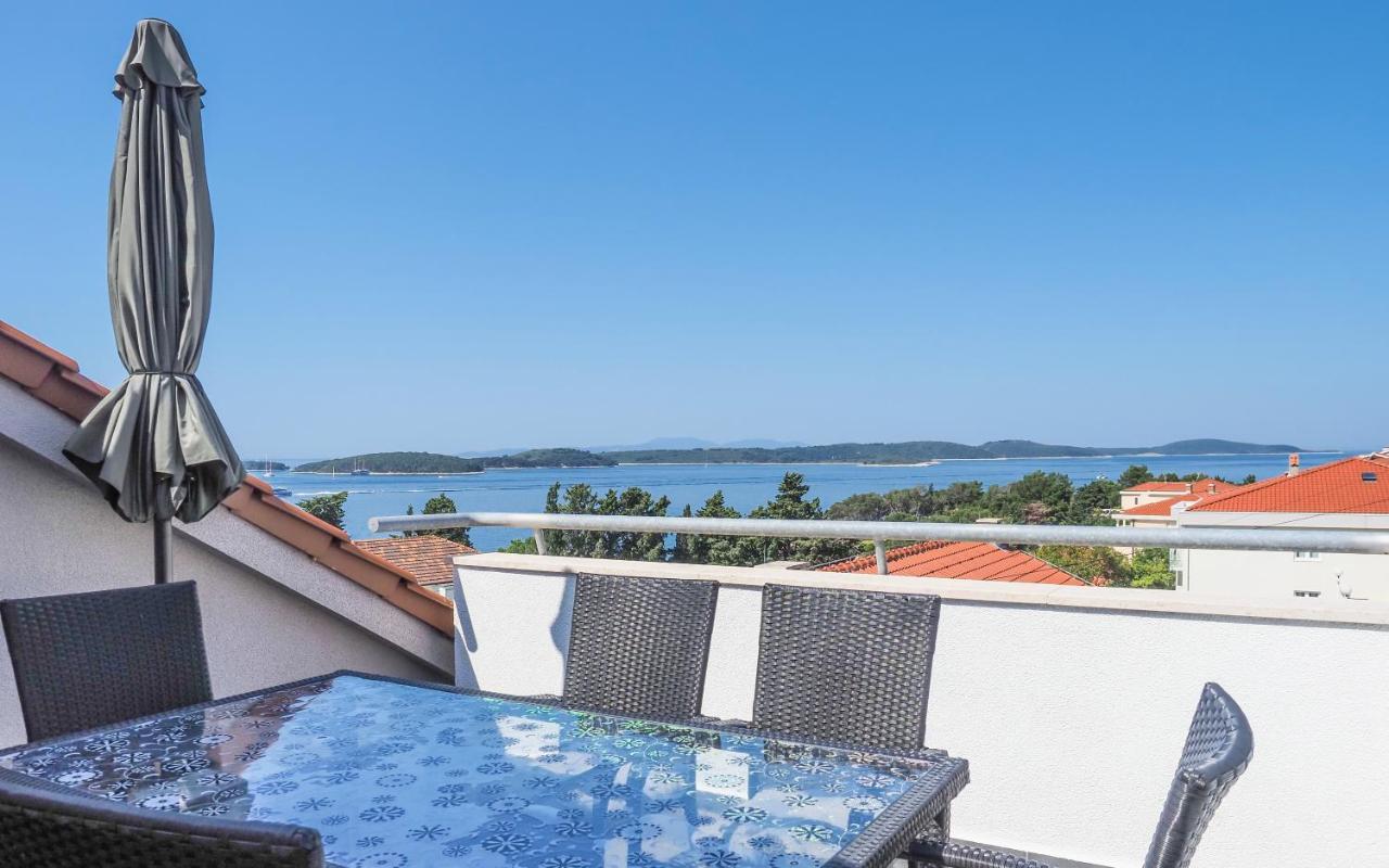 Apartments Pavicic Tudor Đảo Hvar Ngoại thất bức ảnh